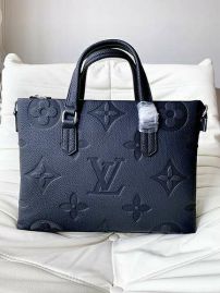 Picture of LV Mens Bags _SKUfw146929598fw